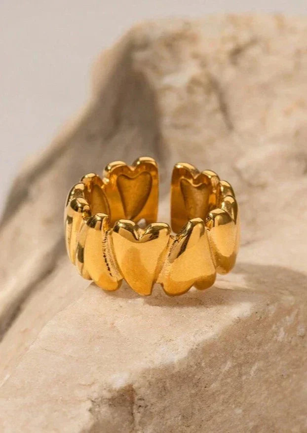 Vivienne - Wrap-Around Heart Ring