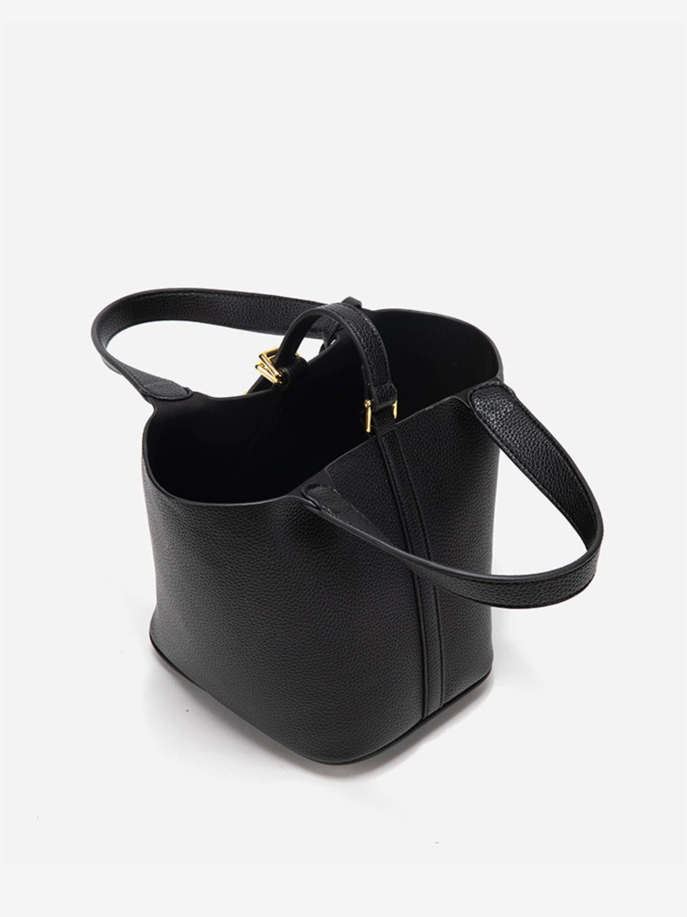 Linley | Chic Bucket Bag
