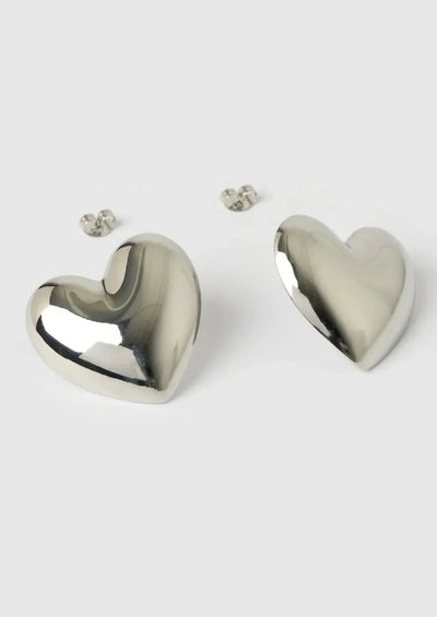 Nina | Heart-Shaped Studs