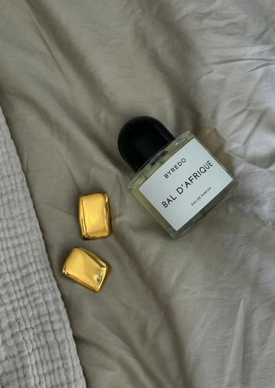 Stella - Elegant Rectangular Studs