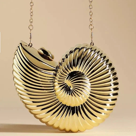 Bea | Shell Clutch Bag